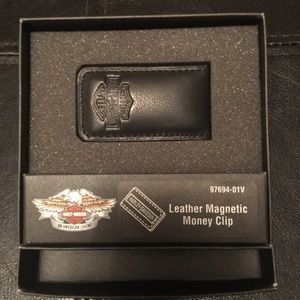 Harley-Davidson black leather money clip
